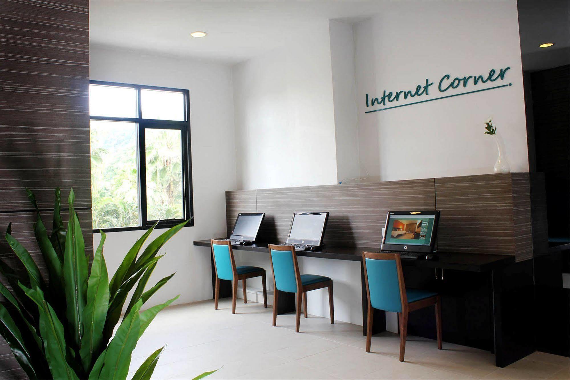 Simplitel Hotel Karon Exterior foto